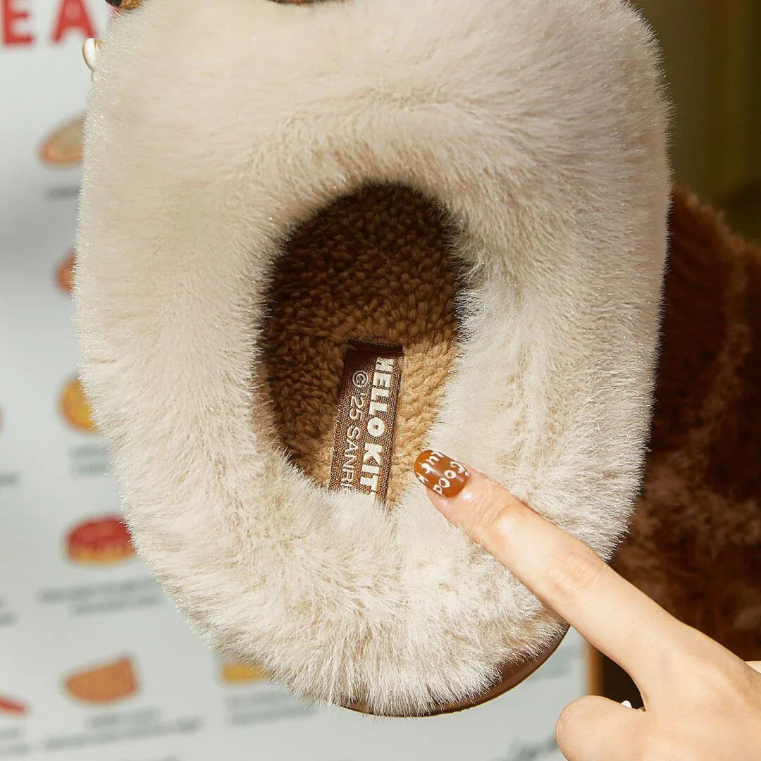 Chaussons Hello Kitty 🐱👣 – Douillets et mignons pour l'intérieur et l'extérieur 💖