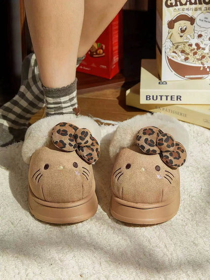 Chaussons Hello Kitty 🐱👣 – Douillets et mignons pour l'intérieur et l'extérieur 💖